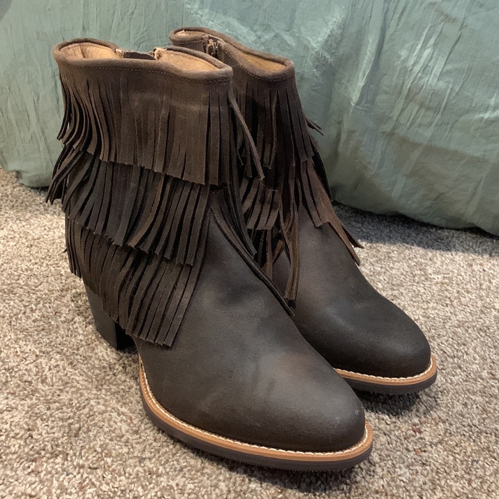 Fringe western boots